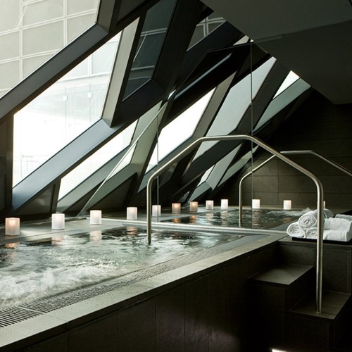 Hot tub with a view of Vienna.
